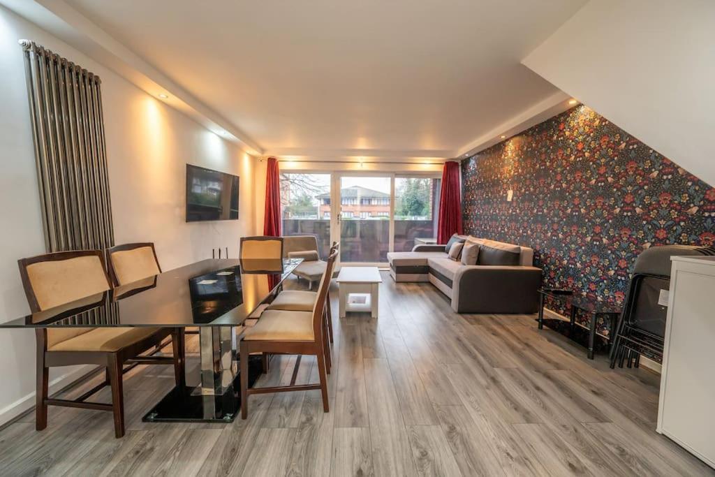 Apartment Comfort Hub *